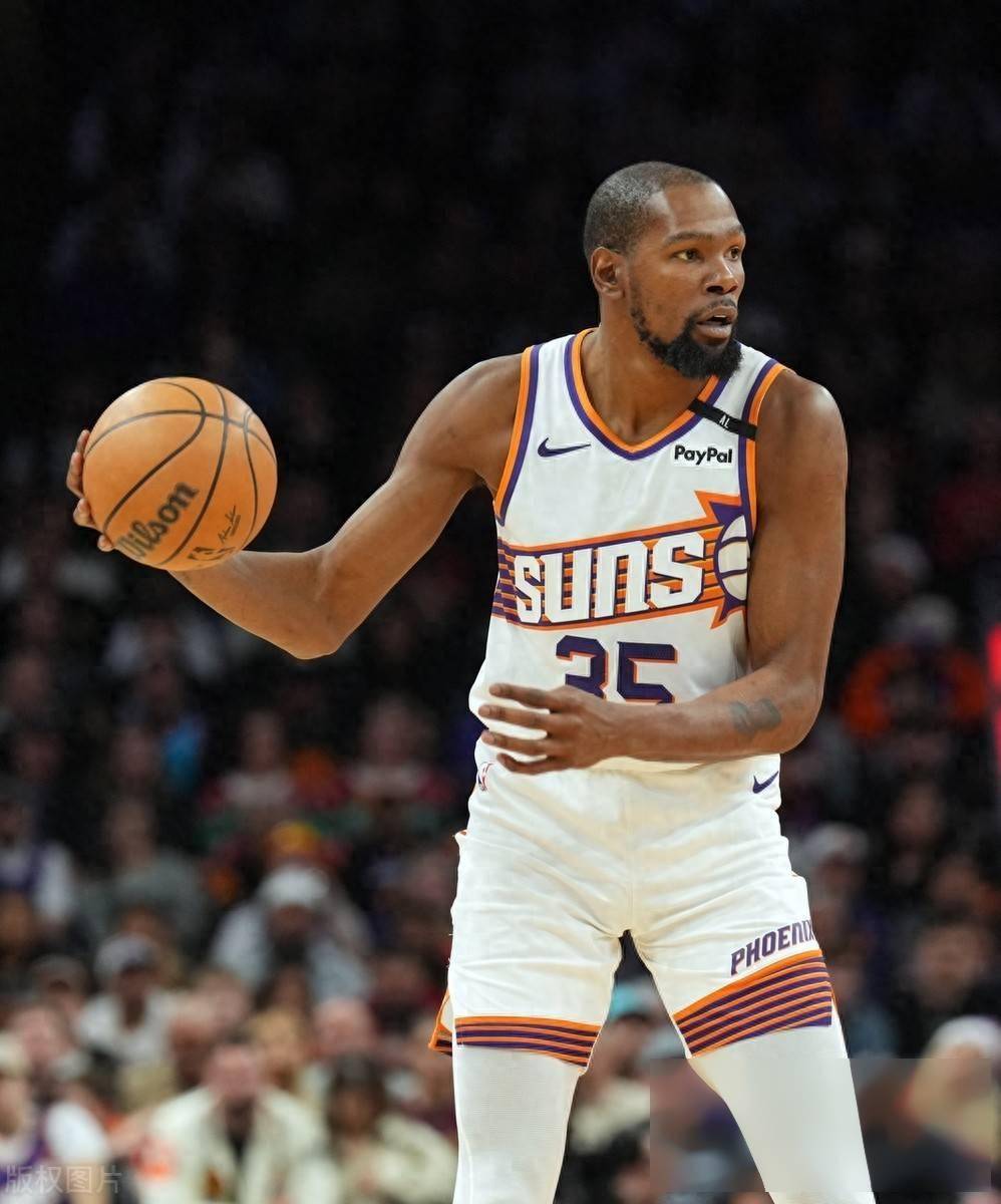 杜兰特在美国队比赛中比赛规则变更，锐不可当引发热议！